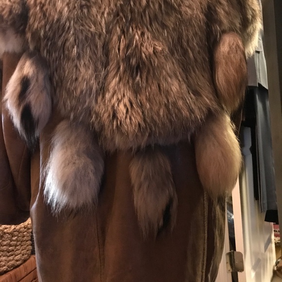 Raccoon and Distressed Leather Jacket - Picture 3 of 8